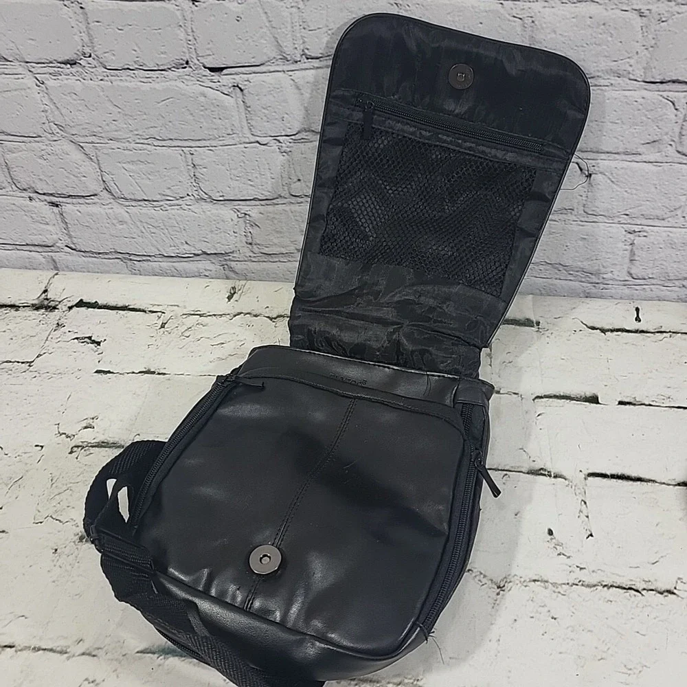 BUXTON Sling Shoulder Bag Soft Genuine‎ Leather Backpack Black Hobo Tote Pockets